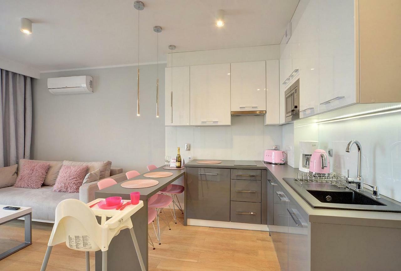 דז'יבנובק Pink Apartment Lesne Tarasy מראה חיצוני תמונה